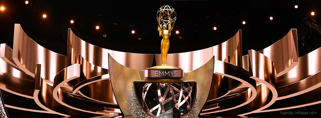 escenario de la ceremonia de los Premios Emmy 2017