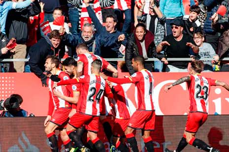 Balance de la primera mitad de la liga 2018 Girona Girona celebrando un gol