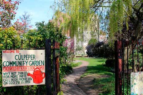 Los jardines más bonitos y menos conocidos de Londres Culpeper Community Garden Cartel de la entrada del Culpeper Community Garden de Londres