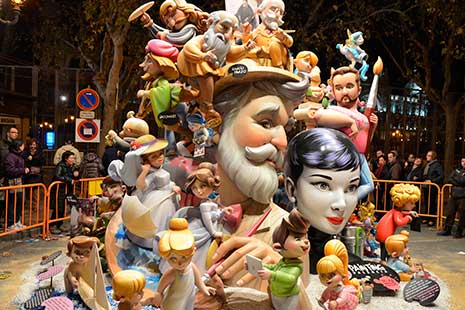 Ninots valencianos en Fallas
