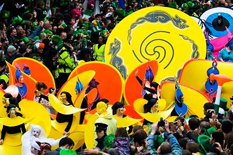 Desfile en Irlanda en honor a San Patricio