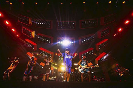 Bruno Mars y sus giras de música del verano 2018 Actuación de Bruno Mars en directo