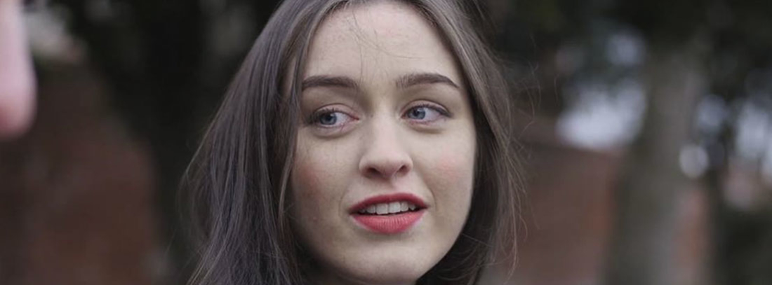 Danielle Galligan en la Última temporada de Juego de Tronos Danielle Galligan en la Última temporada de Juego de Tronos