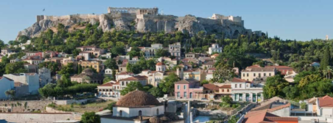 Atenas en Grecia, uno de los mejores sitios para viajar en otoño Vista de la Acrópolis de Atenas