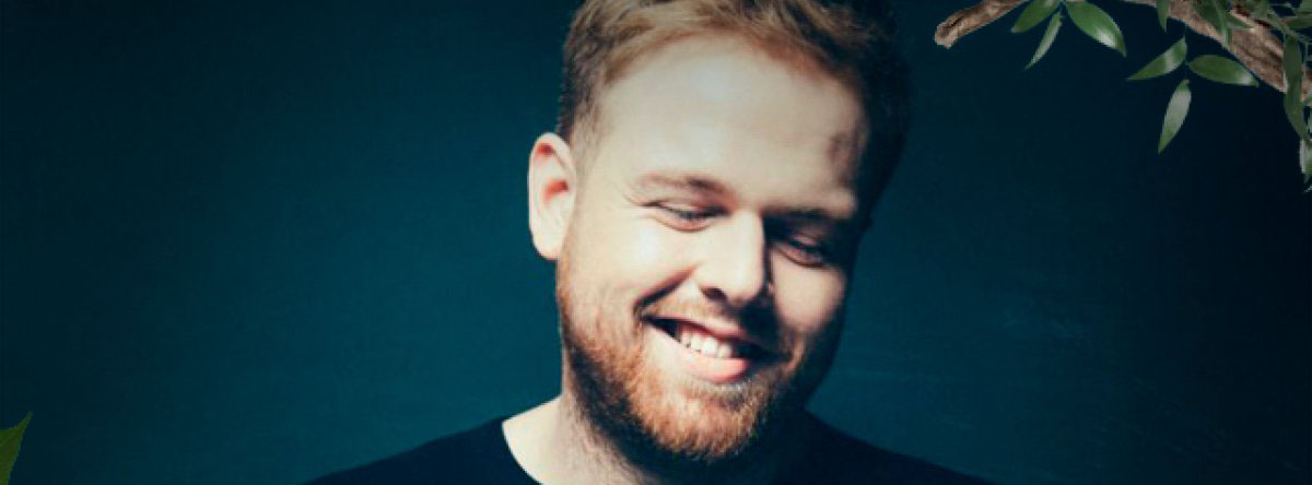 Tom Walker en el cartel de los Premios 40 Principales 2018.