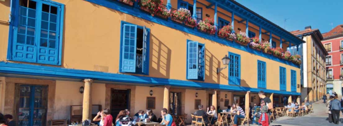 Oviedo, una de las ciudades del norte de España con más encanto Plaza del Fontán en Oviedo