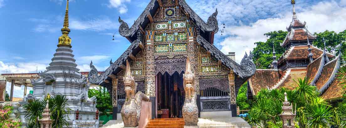 Viajar a Tailandia es descubrir lugares únicos Los templos son uno de los principales atractivos para viajar a Tailandia