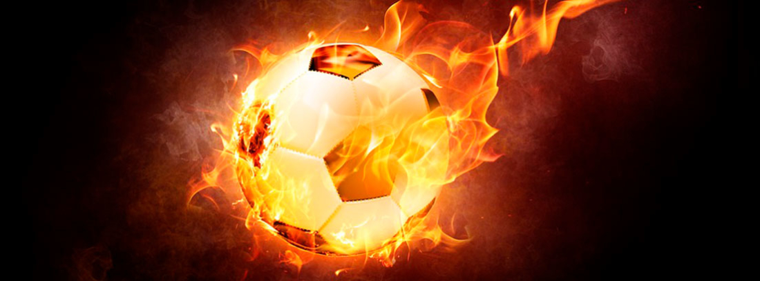 Balón de fútbol en llamas